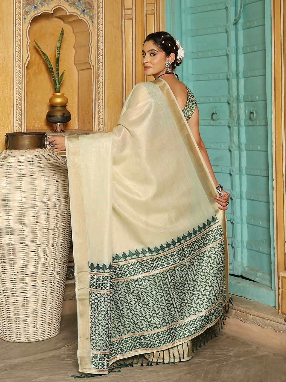 Shree Shyam Fashion Green Linen Saree