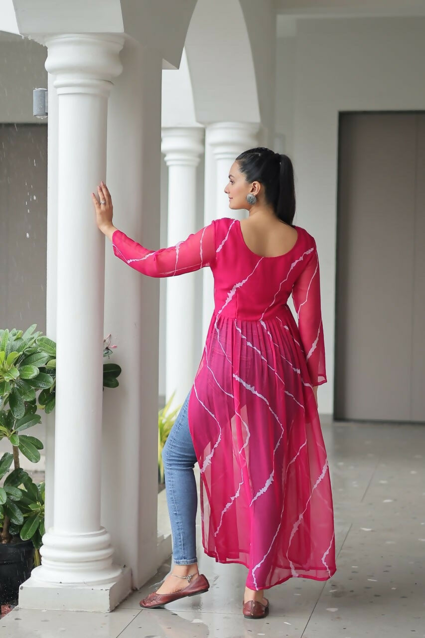 Vastranavya Pink Navratri Special Kutchi Patch Work with Leheriya Printed Kurti