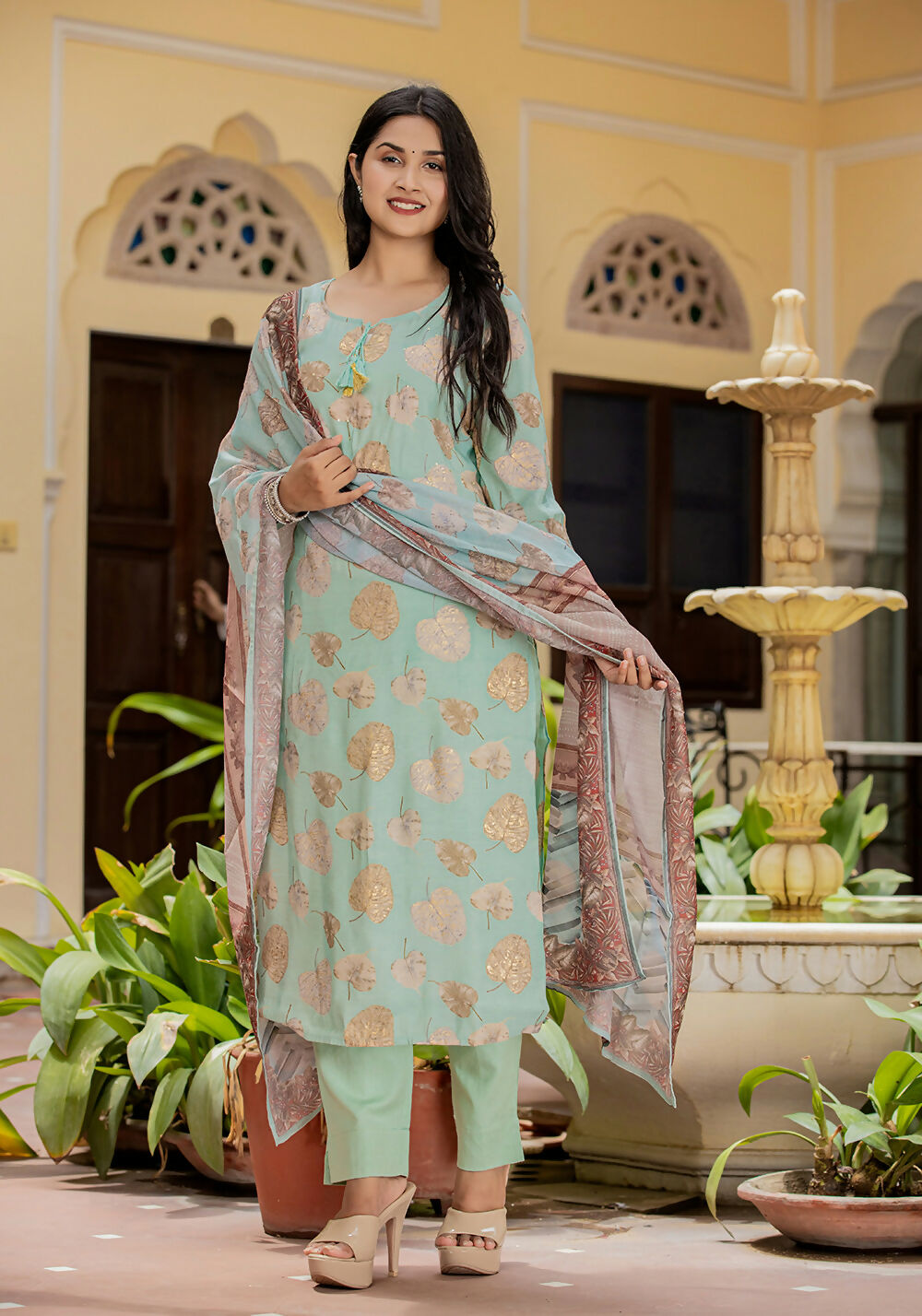 Kaajh Women's Green Modal Silk Printed Kurta Pant Set With Dupatta