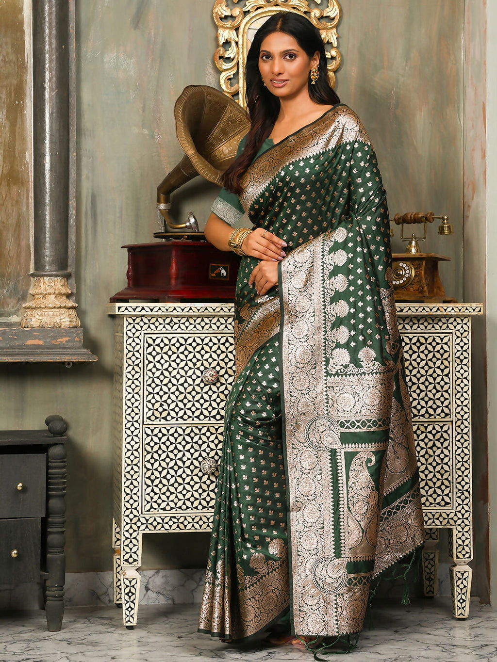 Shree Shyam Fashion Banarasi Silk Dark Green Saree