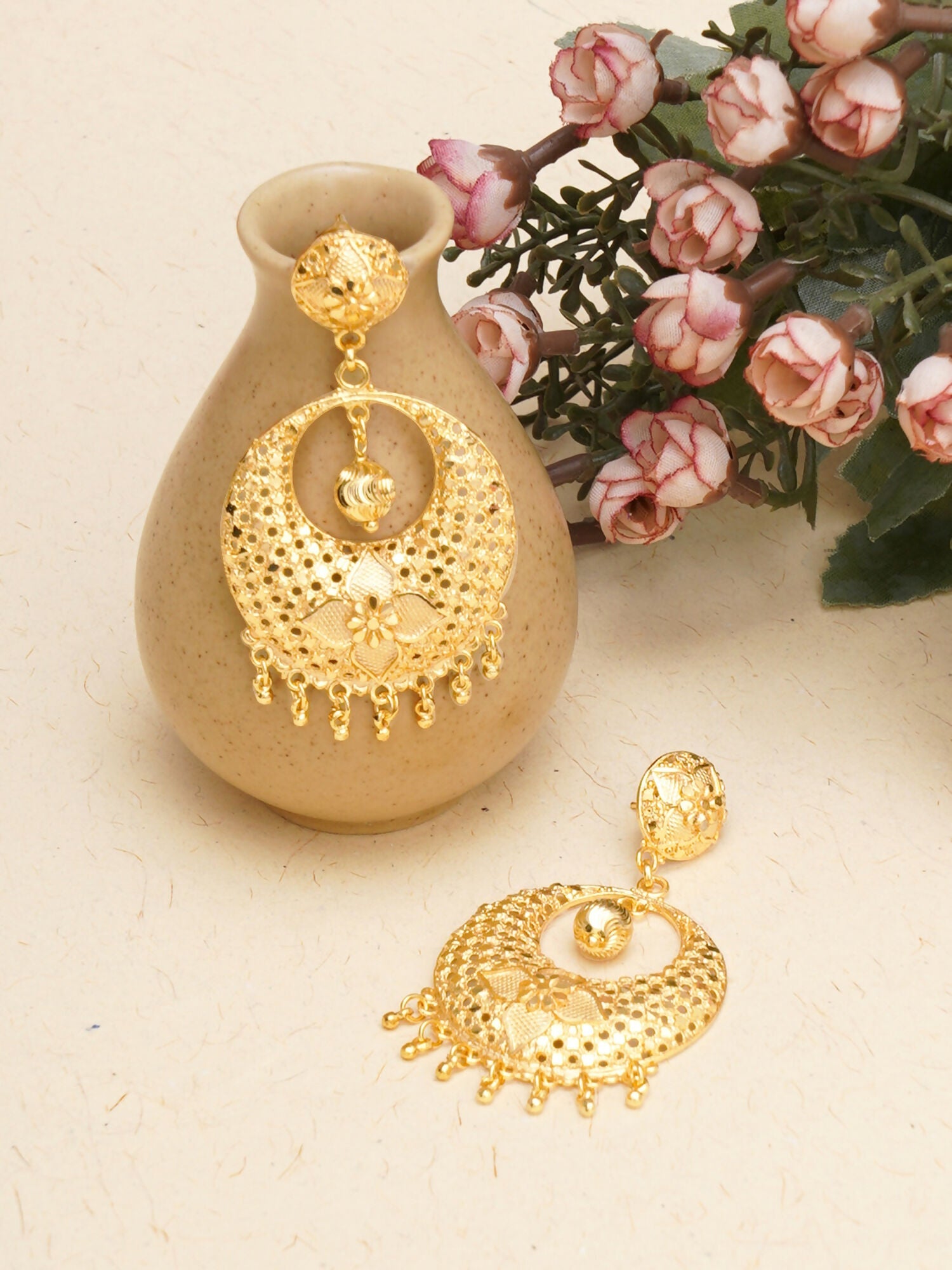Golden Earrings (Gold) - Ruby Raang