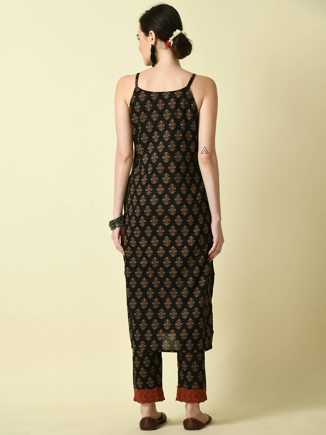 Myshka Women's Black Straight Printed Kurta