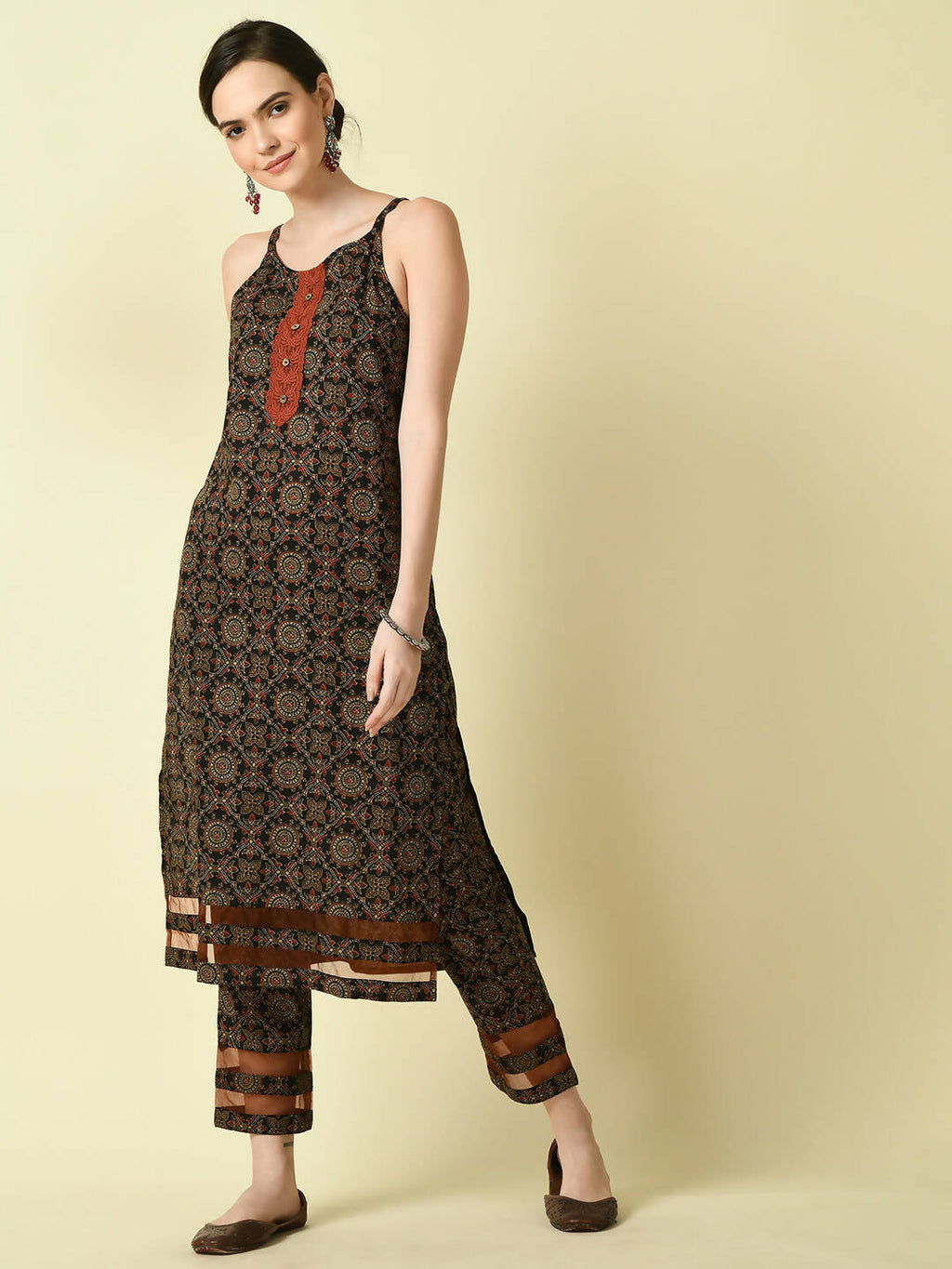 Myshka Women's Multi Straight Kurta & Trousers With Dupatta