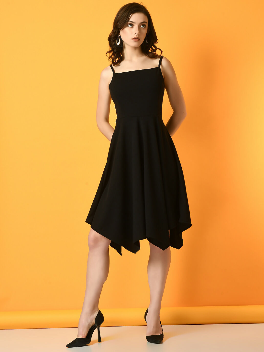 Myshka Women's Black Solid Party Dress