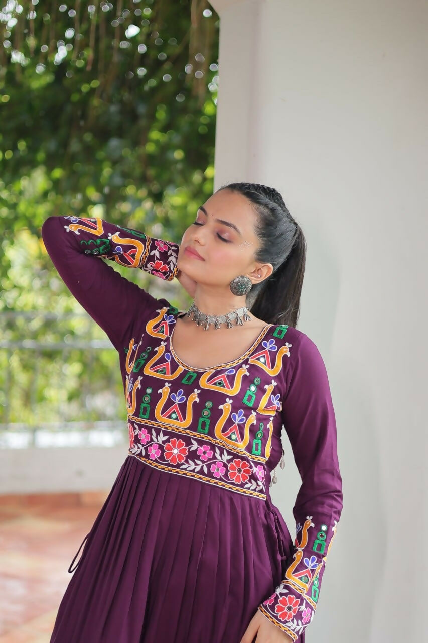 Vastranavya Wine Pink Navratri Special Rayon Kutchi Gamthi Work Kurti