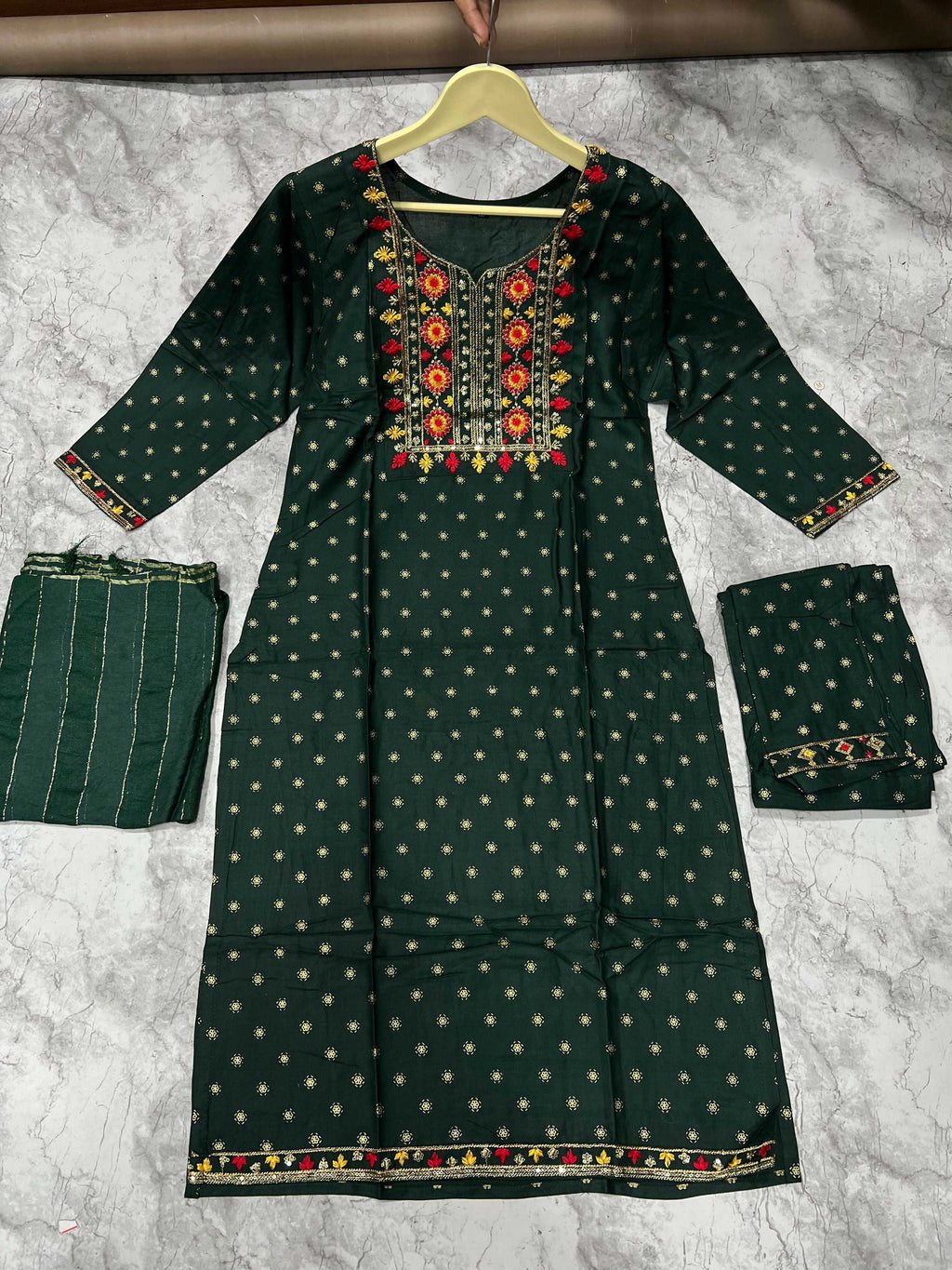 Jyoti Fashion Women's Bottle Green 14KG Rayon Foil Print with Embroidery Kurta Set