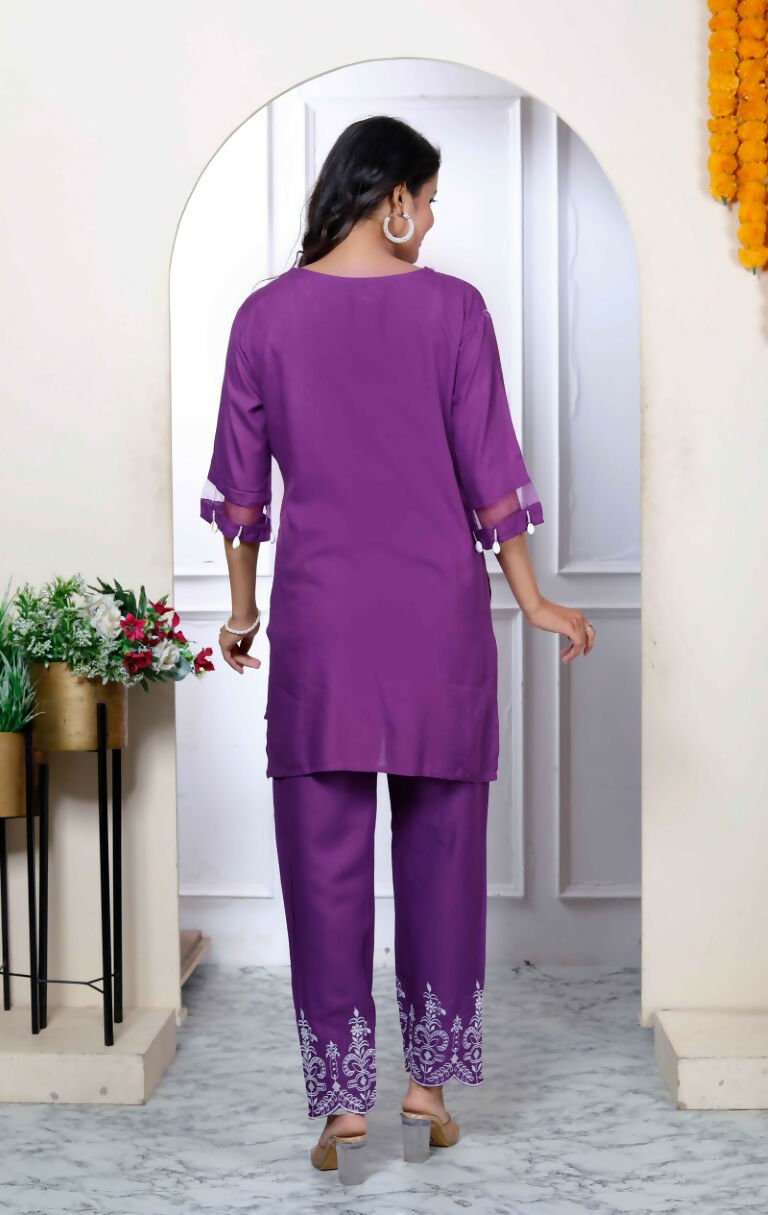 Miravan Women's Purple Solid Rayon Straight Co-Ord Set