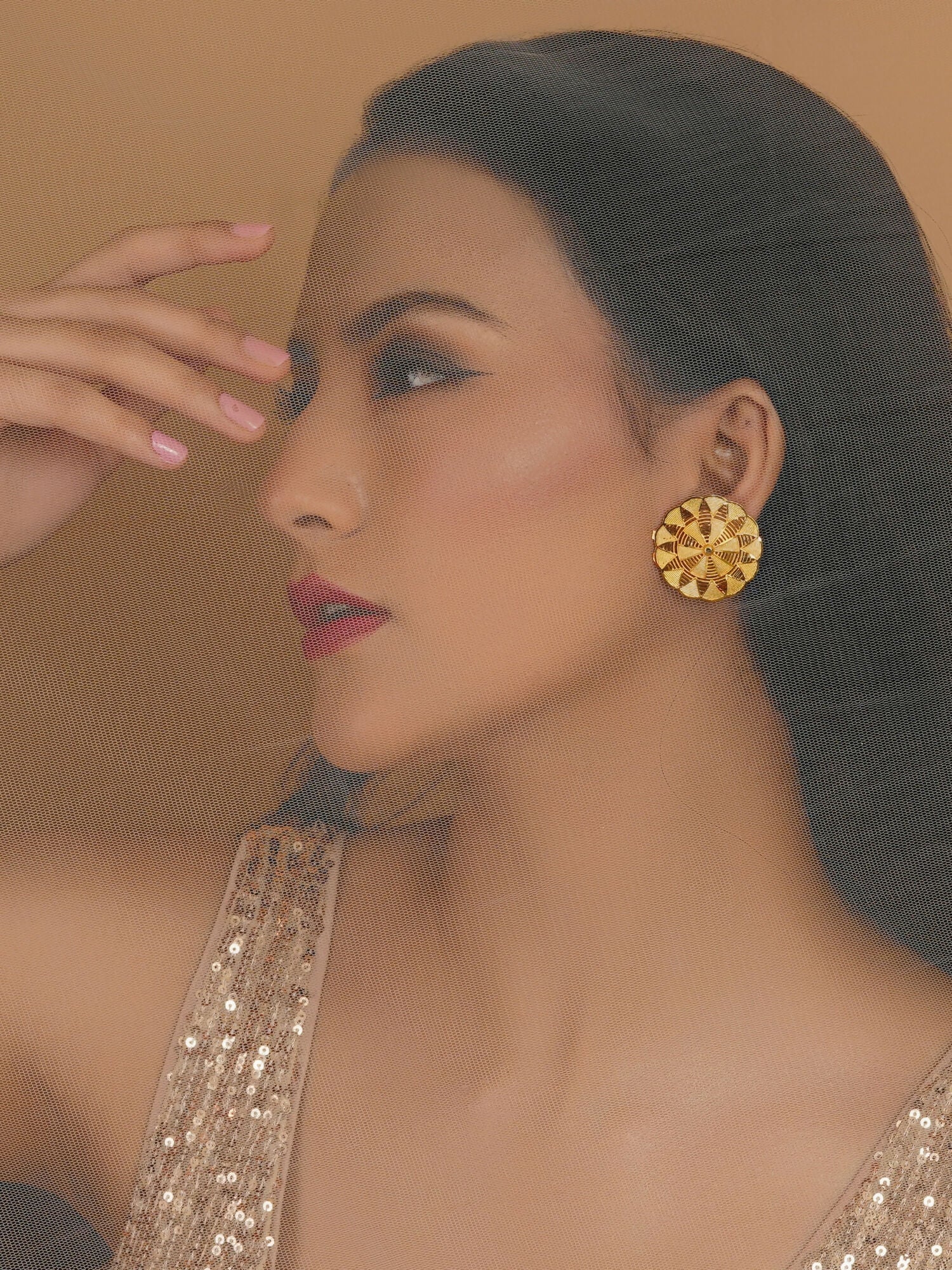 Golden Earrings (Gold) - Ruby Raang