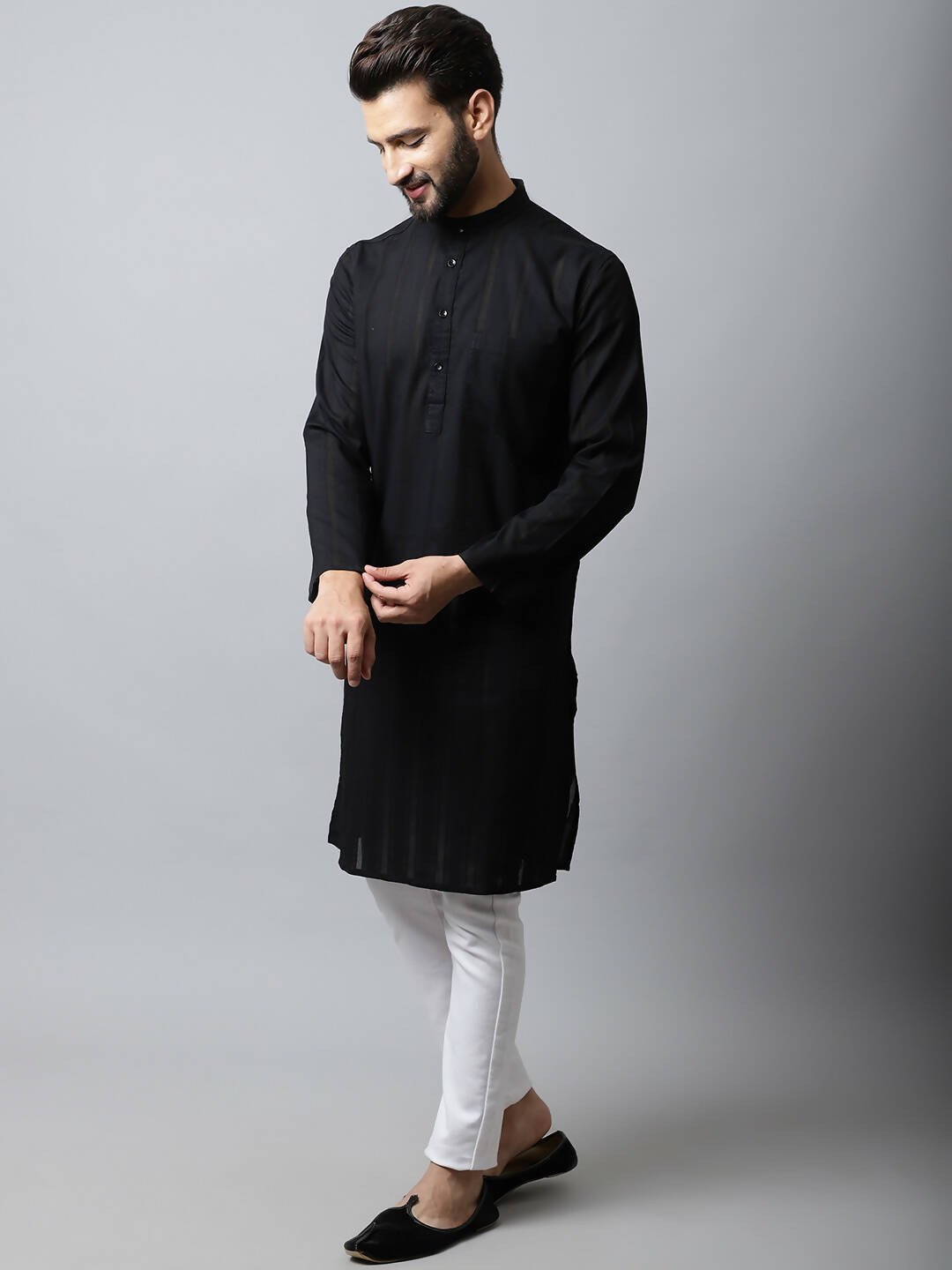 Even Apparels Black Color Pure Cotton Men's Kurta With Band Collar (STR1188)