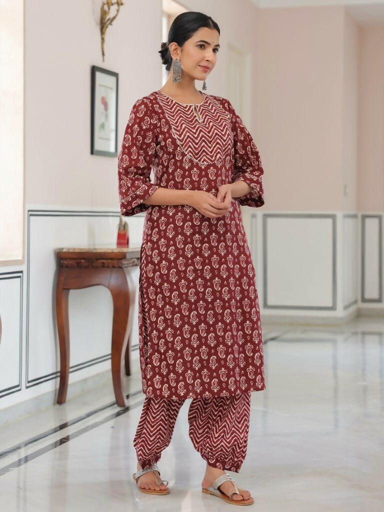 Aramya Straight Soft Cotton Block Print Women's Kurta Set - Brown