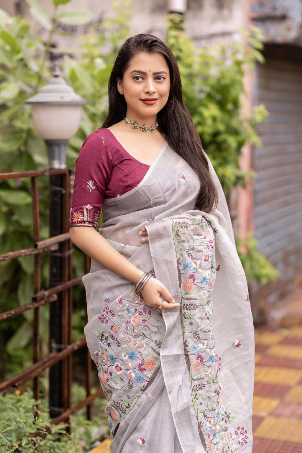 Grey Pure Linen Ethnic Motifs Saree with Unstitched Blouse - A2M