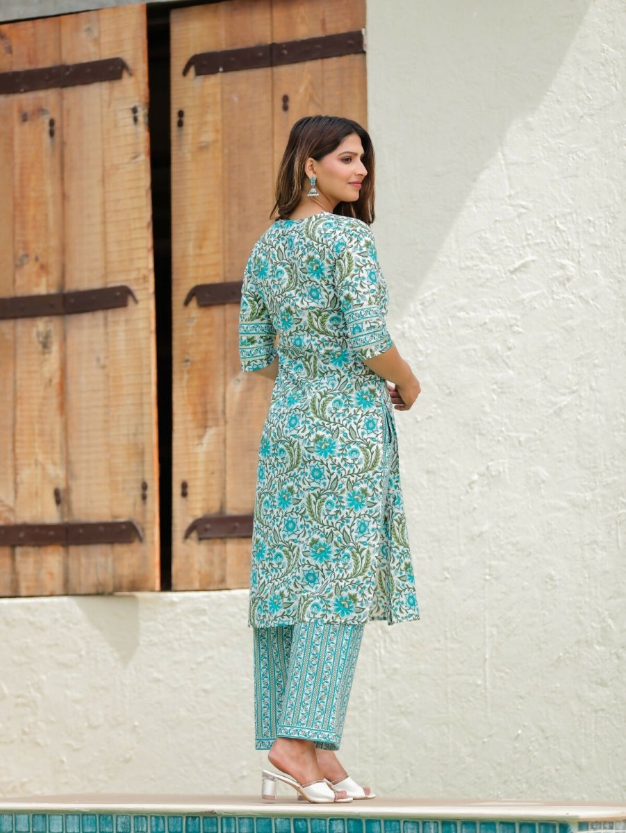 Aramya Straight Soft Cotton Floral Print Women's Kurta Set - Turquoise