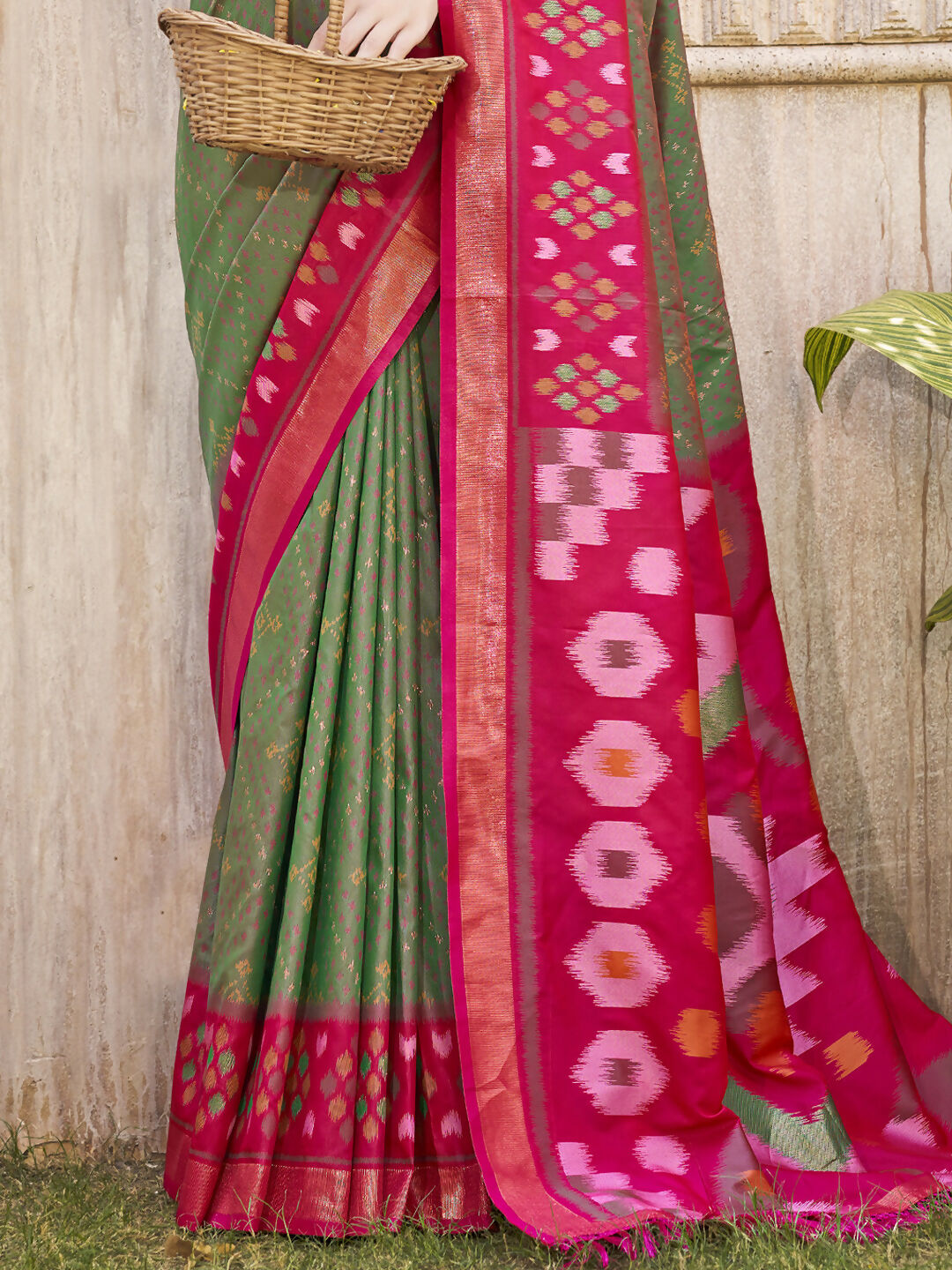 Shree Shyam Fashion Pochampalli Silk Mhendi Green Saree