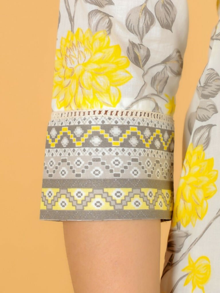 Aramya Straight Soft Cotton Floral Print Women's Kurta - Yellow