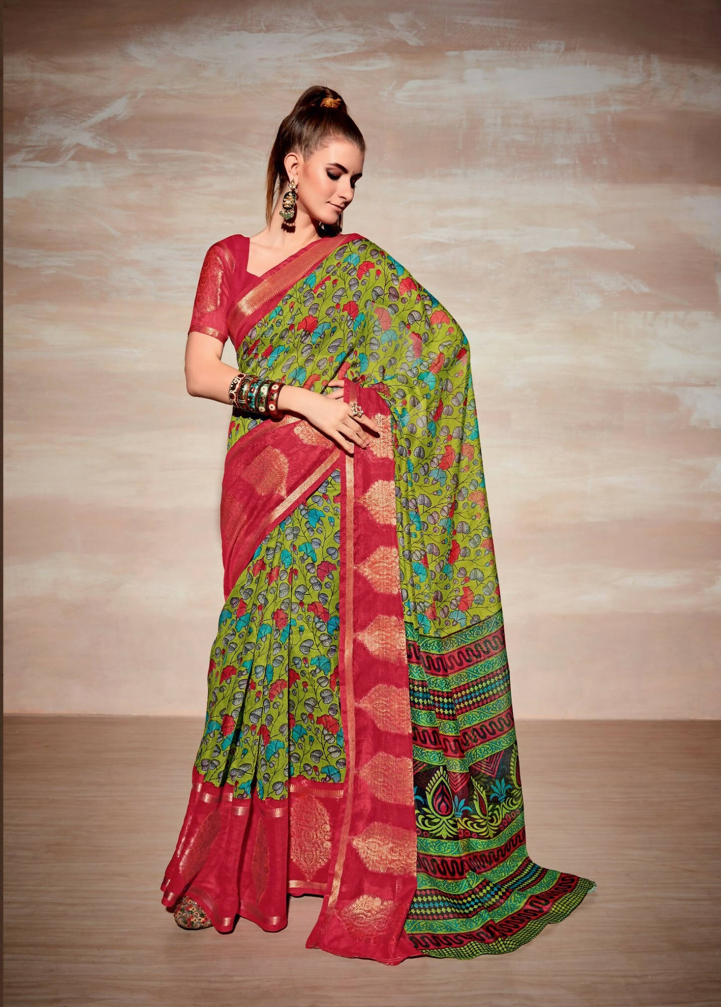 Green Cotton Floral Printed Saree With Unstitched Blouse Piece - Kathika