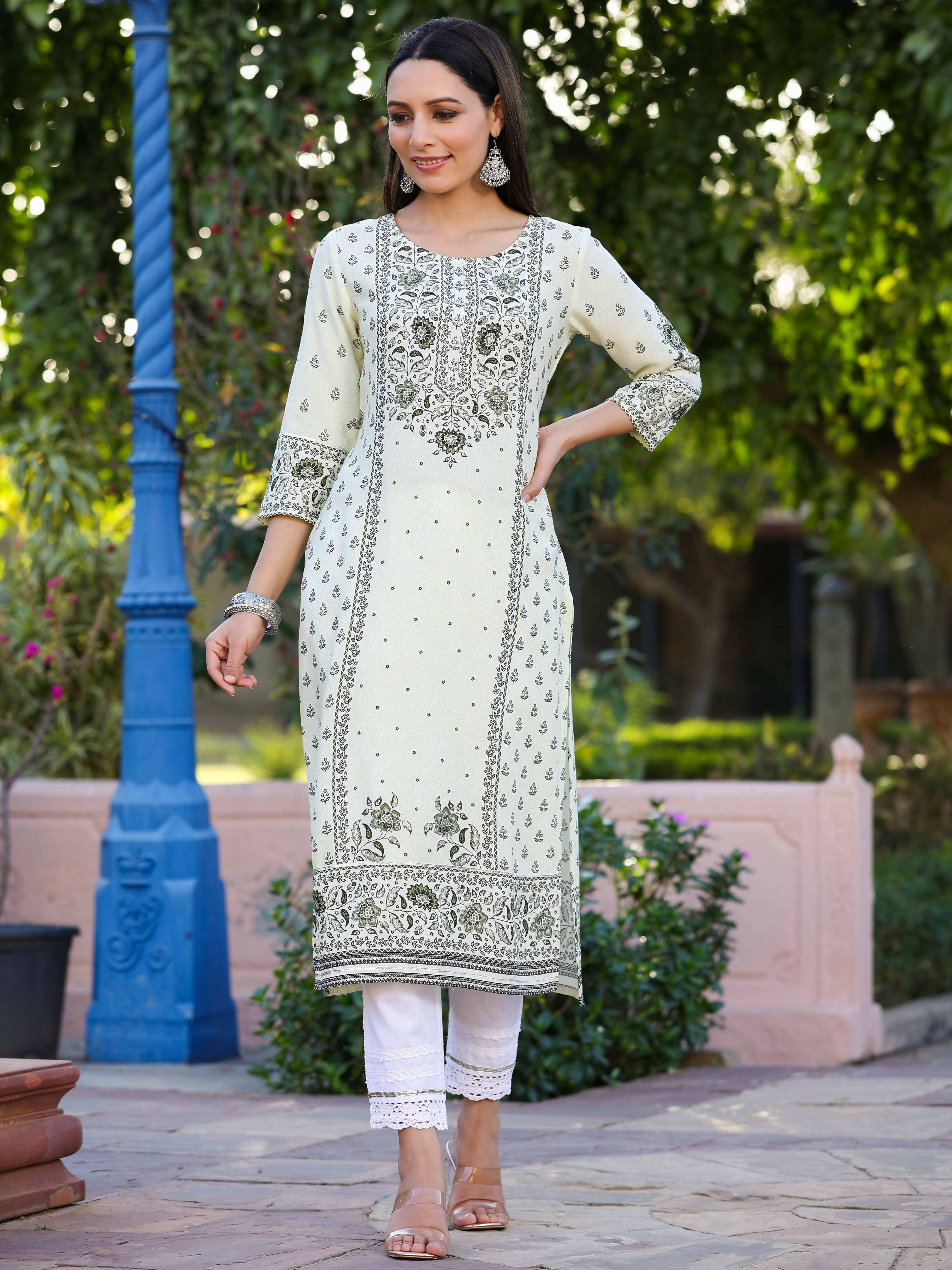 Juniper Women's Green Rayon Staple Kalamkari Floral Placement Printed Kurta