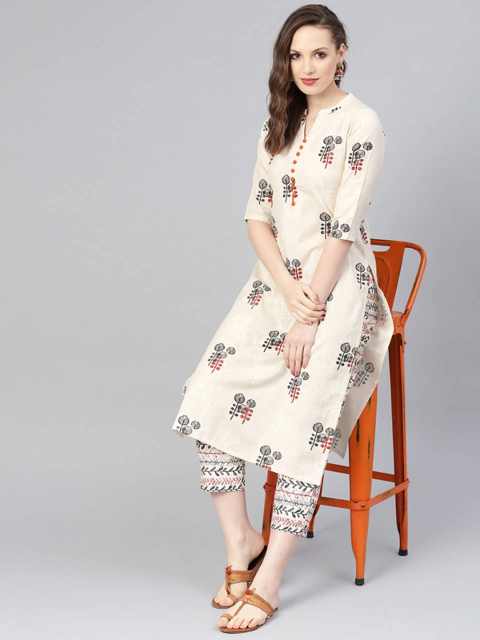 Vamika Printed Cotton Cream Party Wear/Casual Wear Kurta Set/Suit