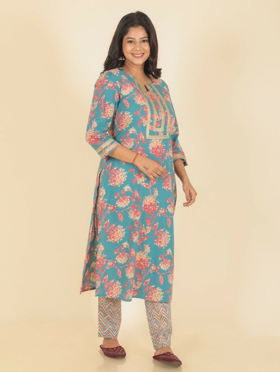 Aramya Green Soft Cotton Floral Straight Kurta for Women