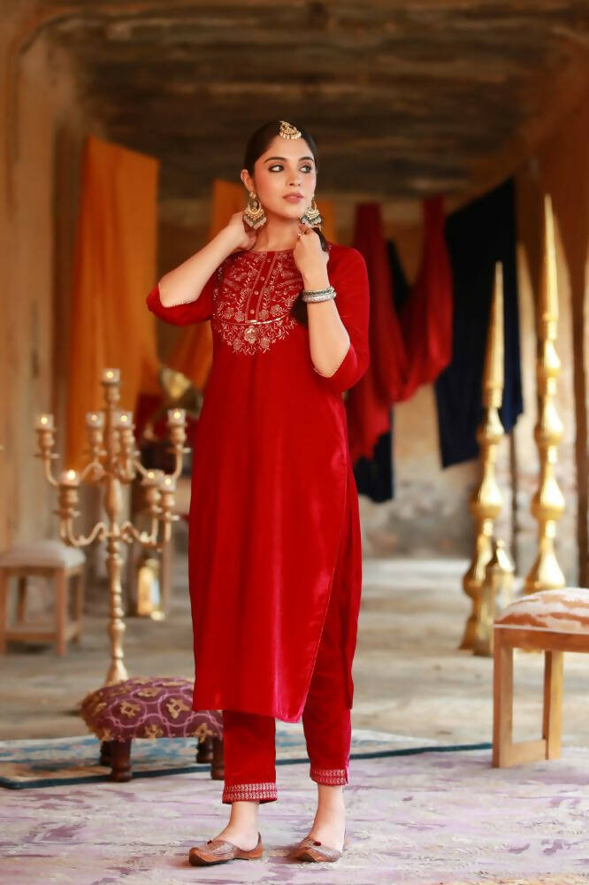 Juniper Women Fuchsia Velvet Embroidered Straight Kurta Sets