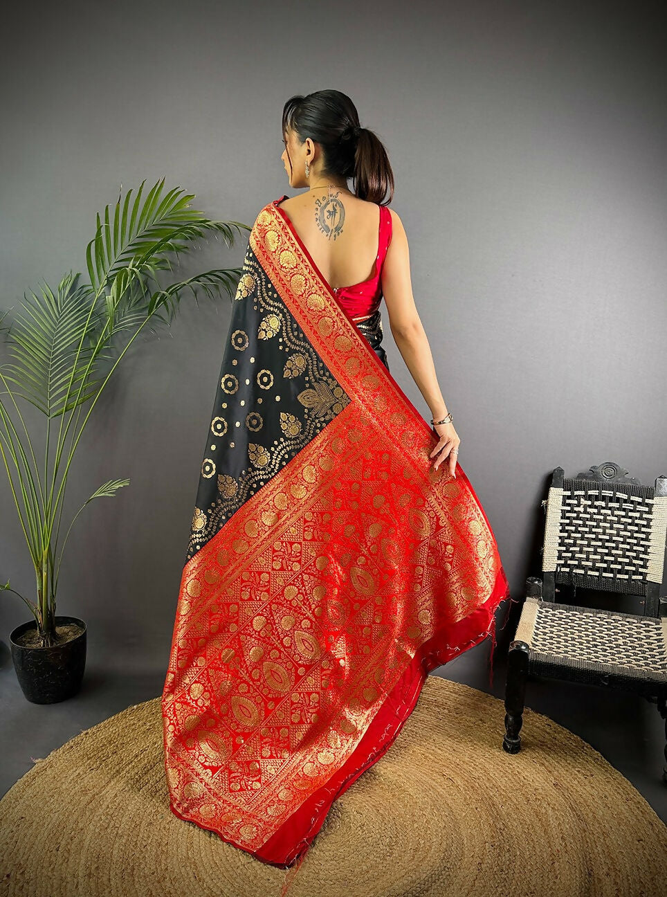 Joban Fashion Red Butti Banarasi Silk Sarees
