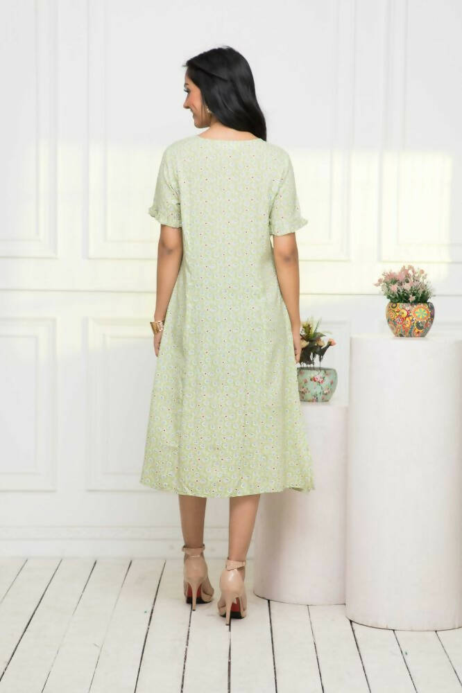 Myshka Women Green Ethnic Motifs Rayon A-Line V-Neck Dress