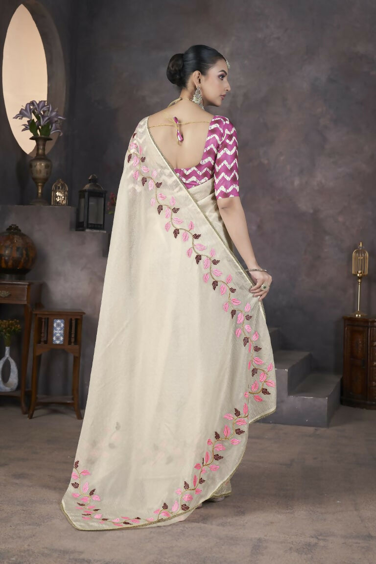 Vastranavya Off White Soft Crush Georgette Thread Embroidery work of Leaf Pattern with Patched Lace Border Saree