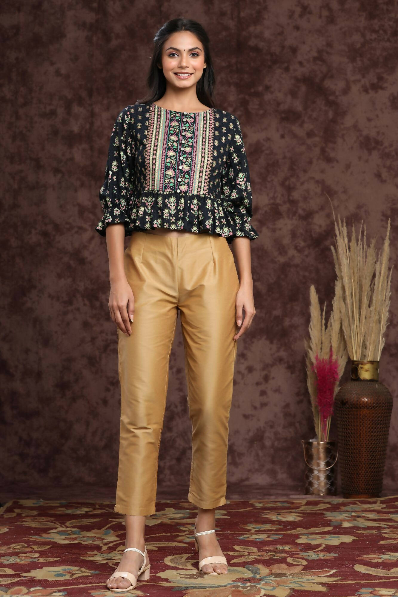 Juniper Women Gold Poly Silk Solid Slim Fit Pant/Slim Pant
