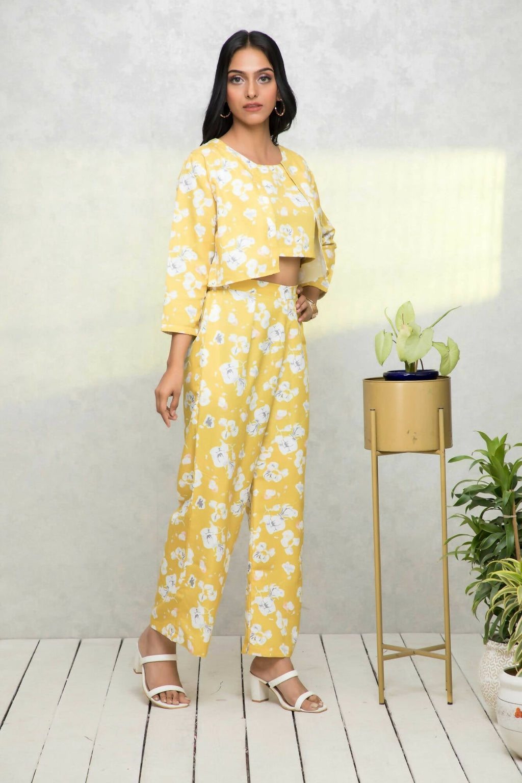 Myshka Women Yellow Printed Pastels Co-Ords